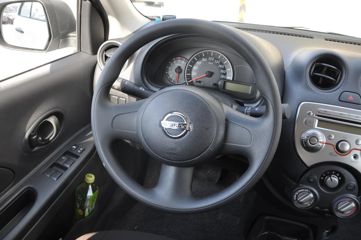 玛驰1.5xe易型版 mt内饰