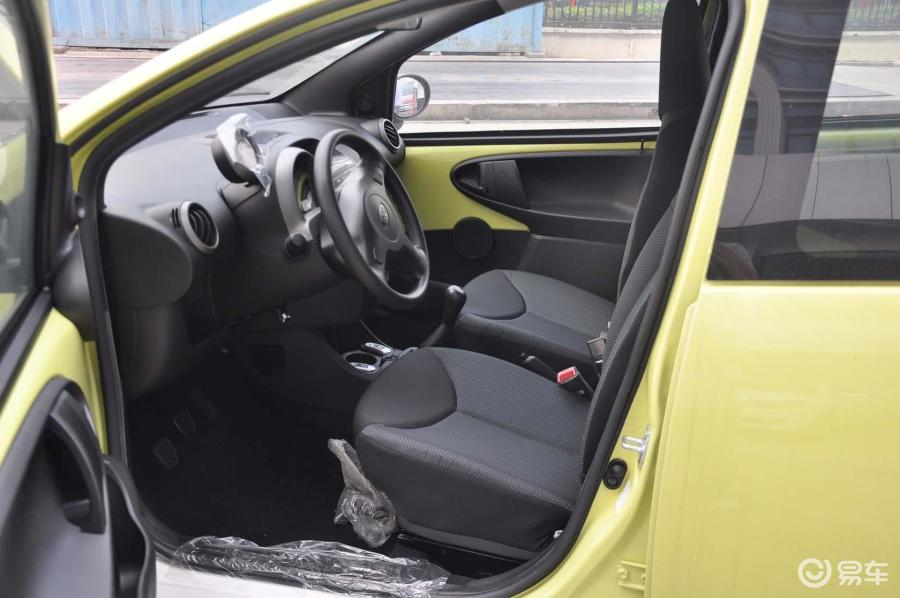 比亚迪f0 空间图