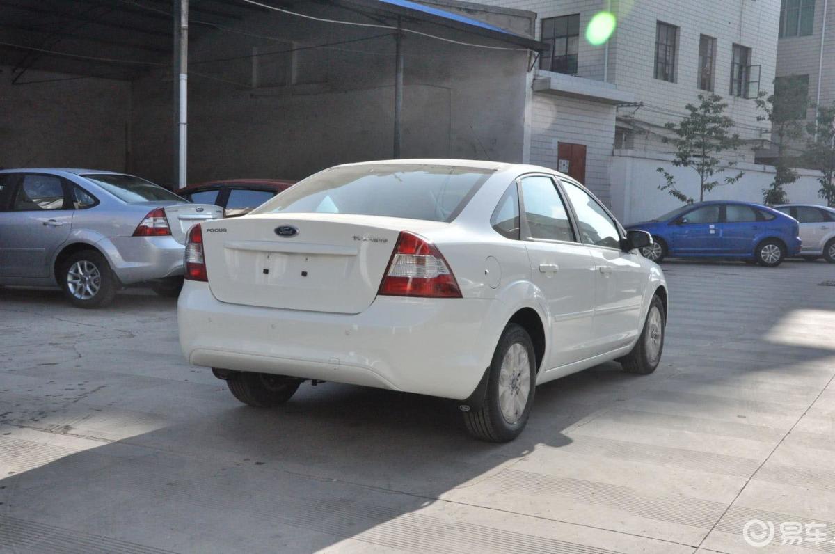 【福克斯2010款两厢 2.