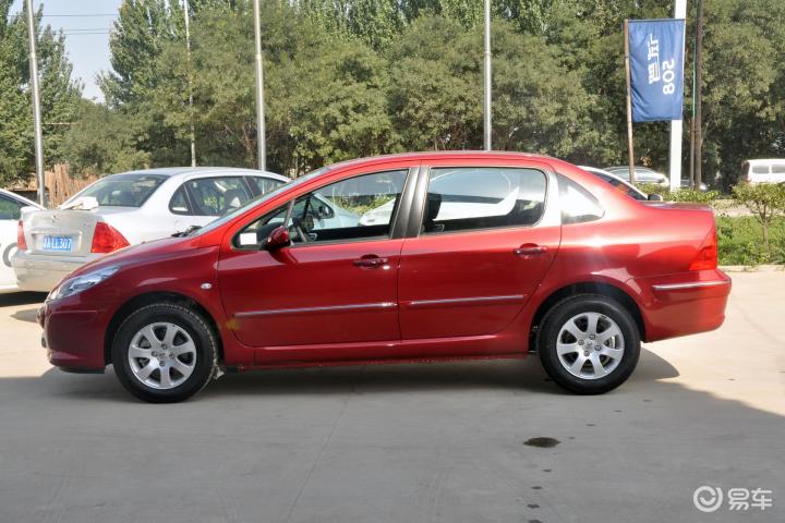 看过标致307三厢的人还看过