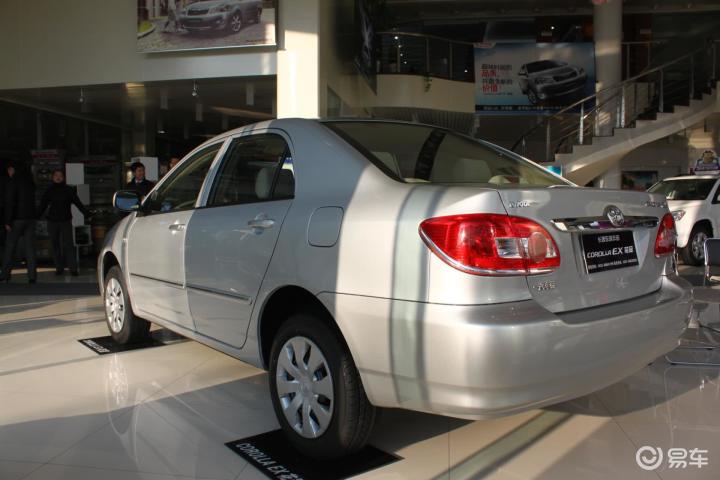 花冠1.6mt 经典版花冠外观-银金属色