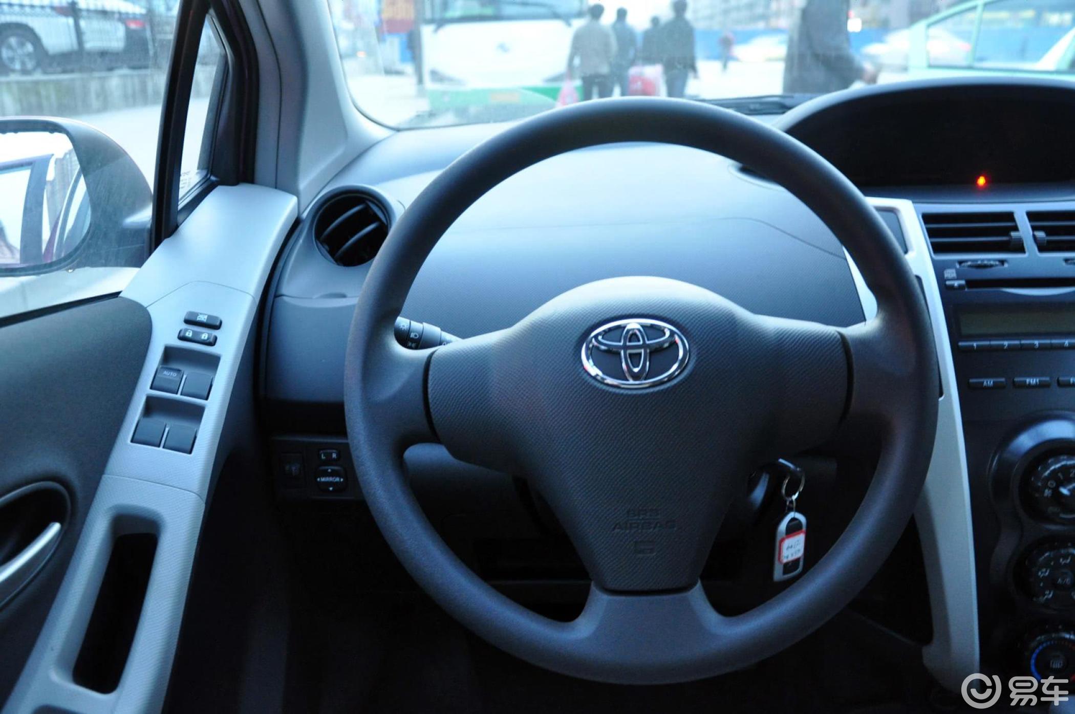 【雅力士2011款1.6g炫动版 自动内饰汽车图片-汽车图片大全】-易车