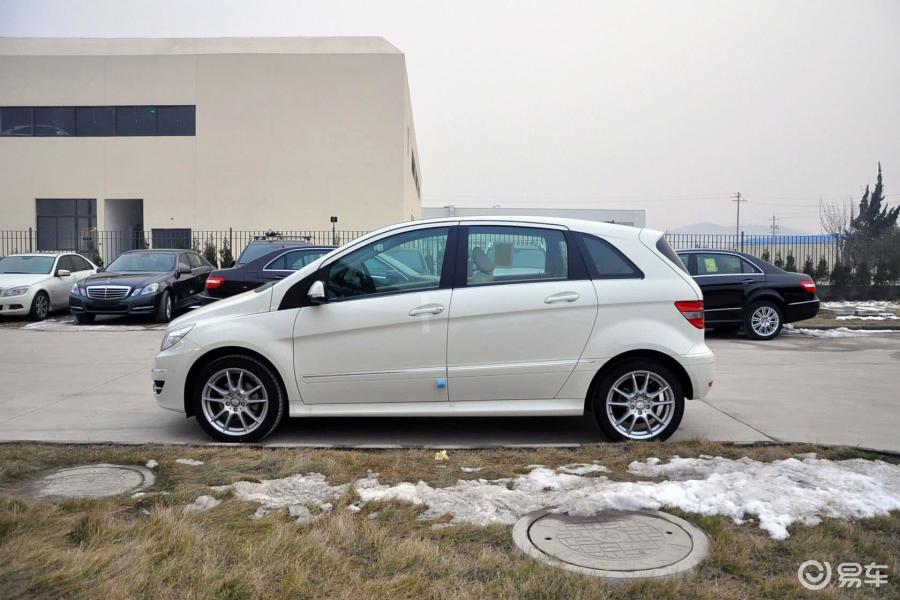 【奔驰b级2009款b 200 时尚型外观汽车图片-汽车图片大全】-易车网