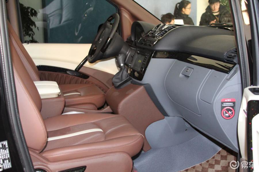 【福建奔驰威霆2011款2.