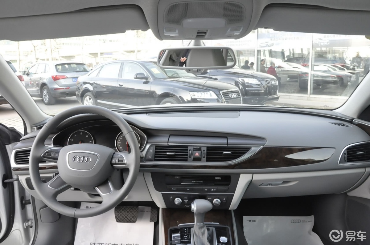 【奥迪a6l2012款30 fsi 舒适型内饰全景正拍汽车图片-汽车图片大全】