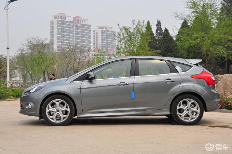 福克斯 2012款 两厢 2.0l 手动 豪华运动型