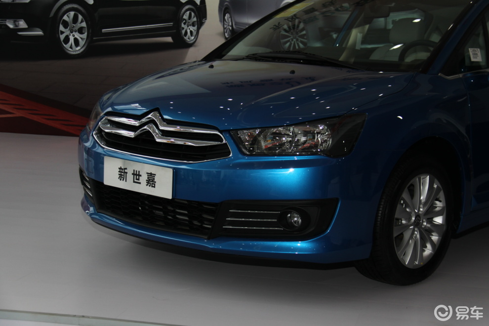 新世嘉两厢上市