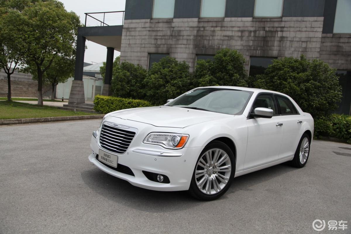 克莱斯勒300c进口