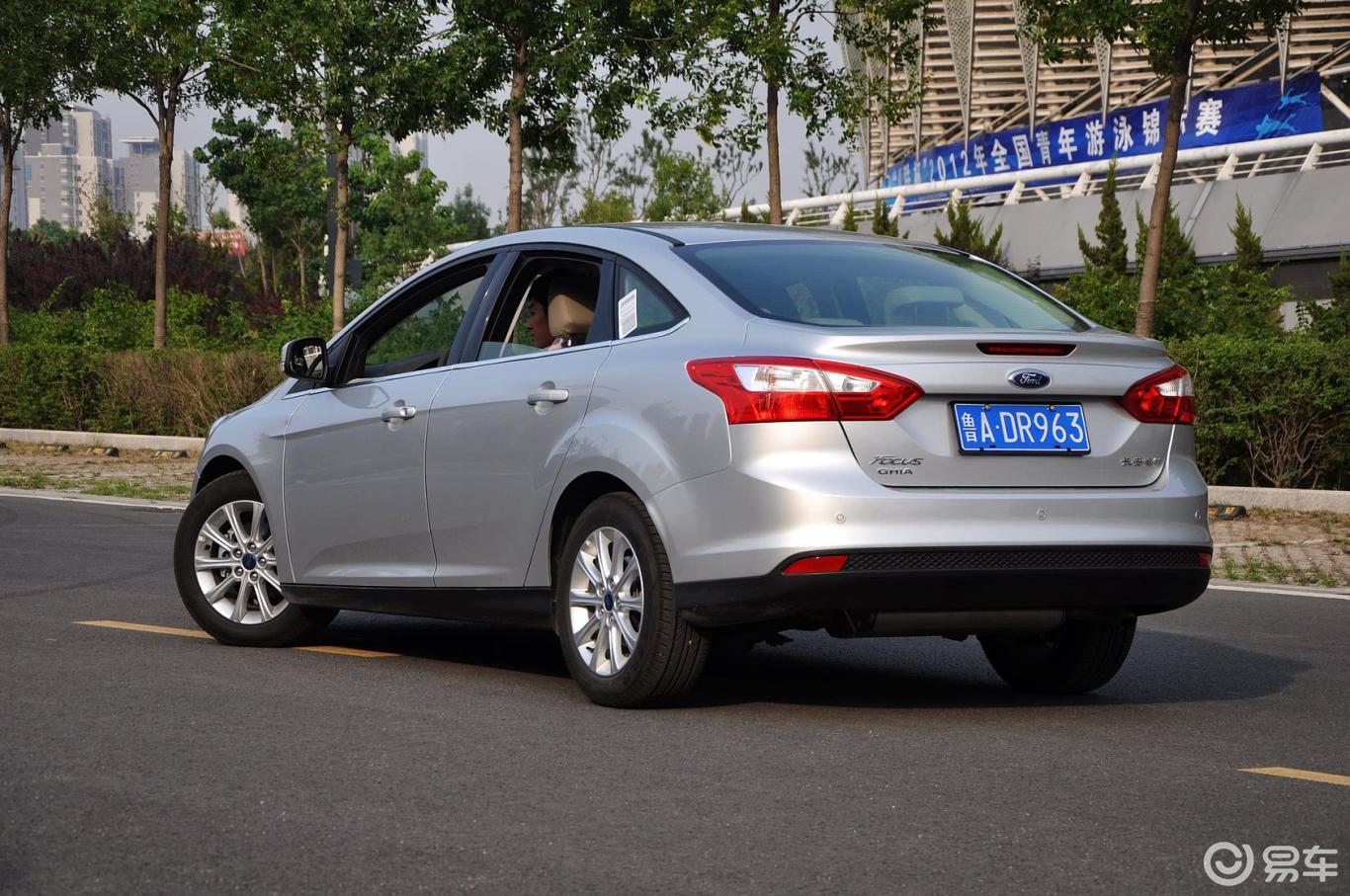 【福特福克斯三厢 1.6l 自动 尊贵型】福特福克斯三厢_1.