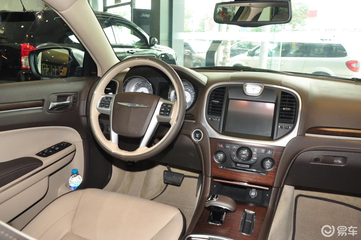 【克莱斯勒300c(进口)2012款3.