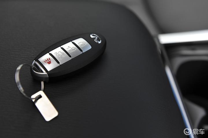 英菲尼迪m(进口) m25l 2.5l 手自一体 豪华版钥匙