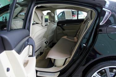 5l手自一体行李厢支撑杆前排空间讴歌tl(进口)后排空间前排空间3.