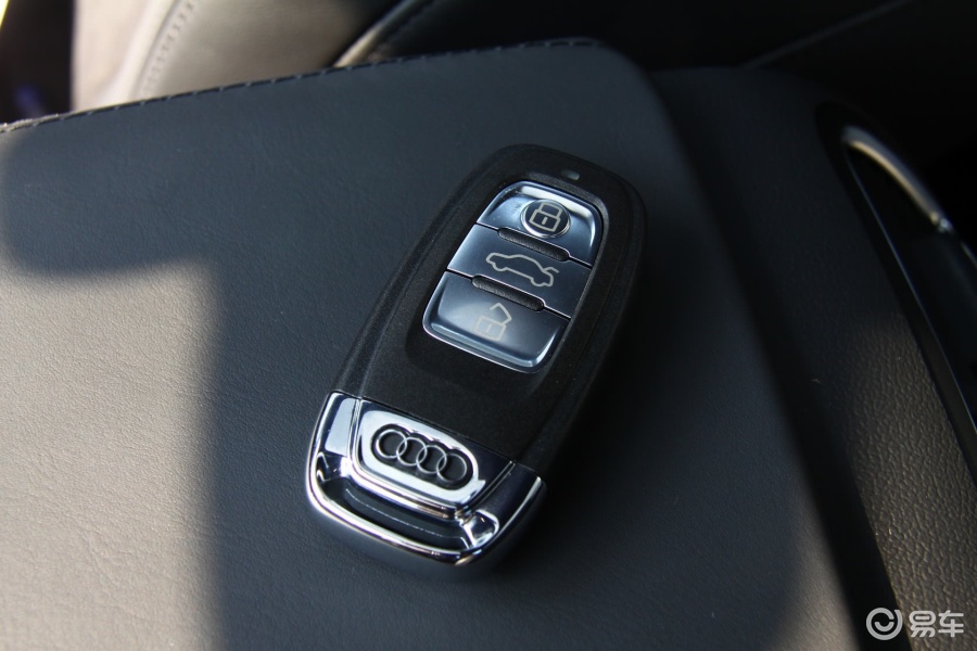 【奥迪a4l2013款40 tfsi quattro 运动型钥匙汽车图片-汽车图片大全】