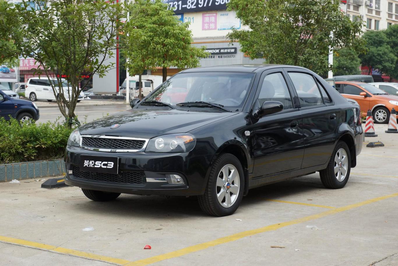 吉利sc31.3l 手动 舒适型侧前45度车头向左水平