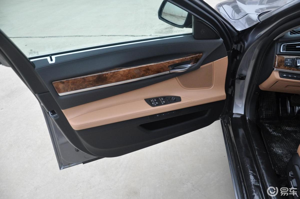 【宝马7系2013款740li 豪华型驾驶员侧车门内门板汽车图片-汽车图片