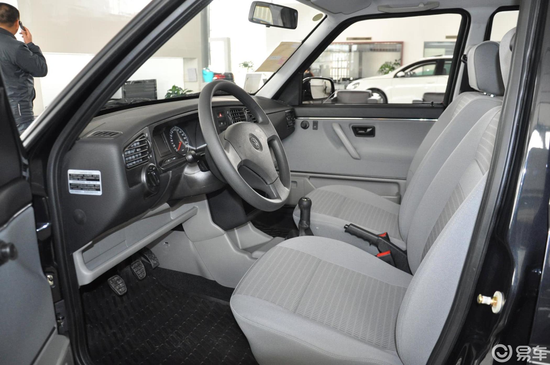 【捷达2012款伙伴前排空间汽车图片-汽车图片大全】-易车