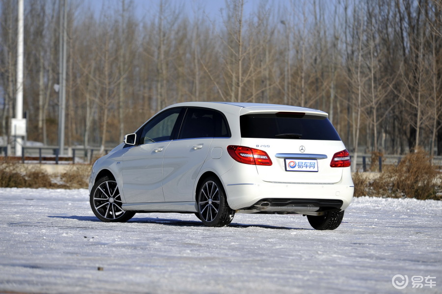 【奔驰b级2012款b200 1.