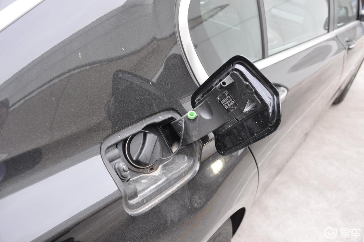 【宝马7系2013款730li 豪华型油箱盖汽车图片-汽车图片大全】-易车