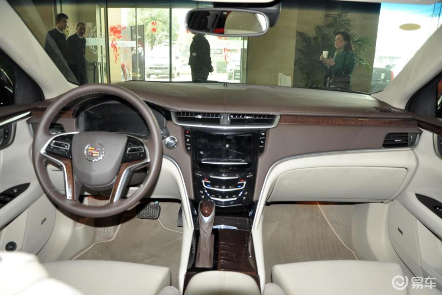 【凯迪拉克xts2013款36s 铂金版内饰全景正拍汽车图片-汽车图片大全】
