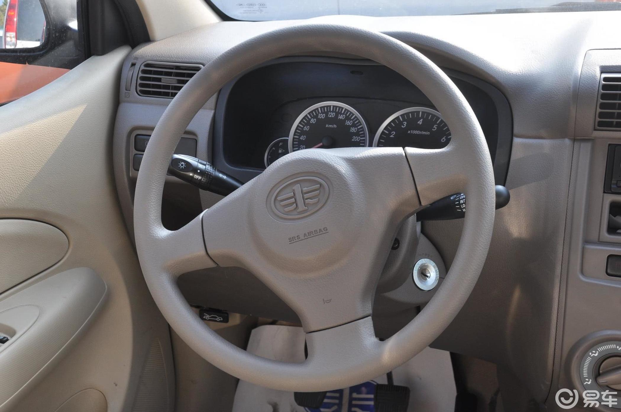 【森雅m802011款1.3l 超值版 5座内饰汽车图片-汽车图片大全】-易车