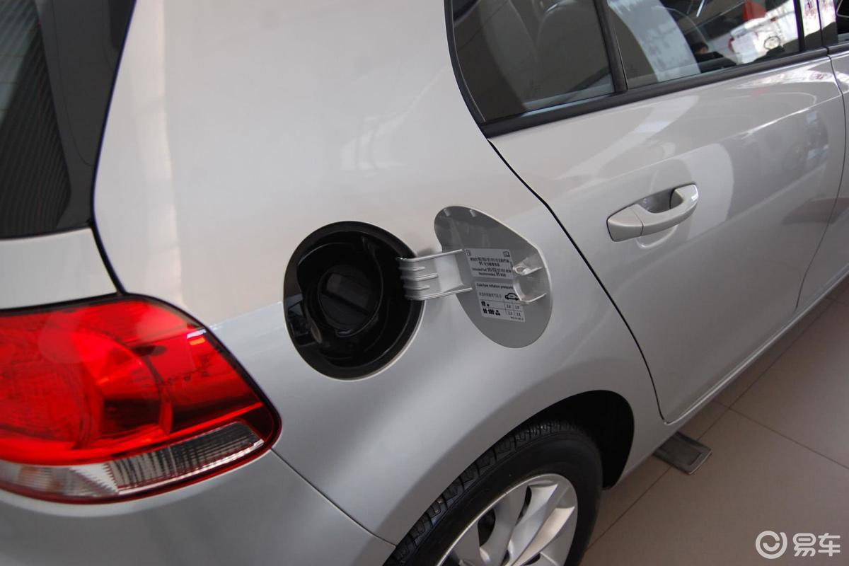 【高尔夫2012款1.4t 自动舒适型油箱盖汽车图片-汽车图片大全】-易车