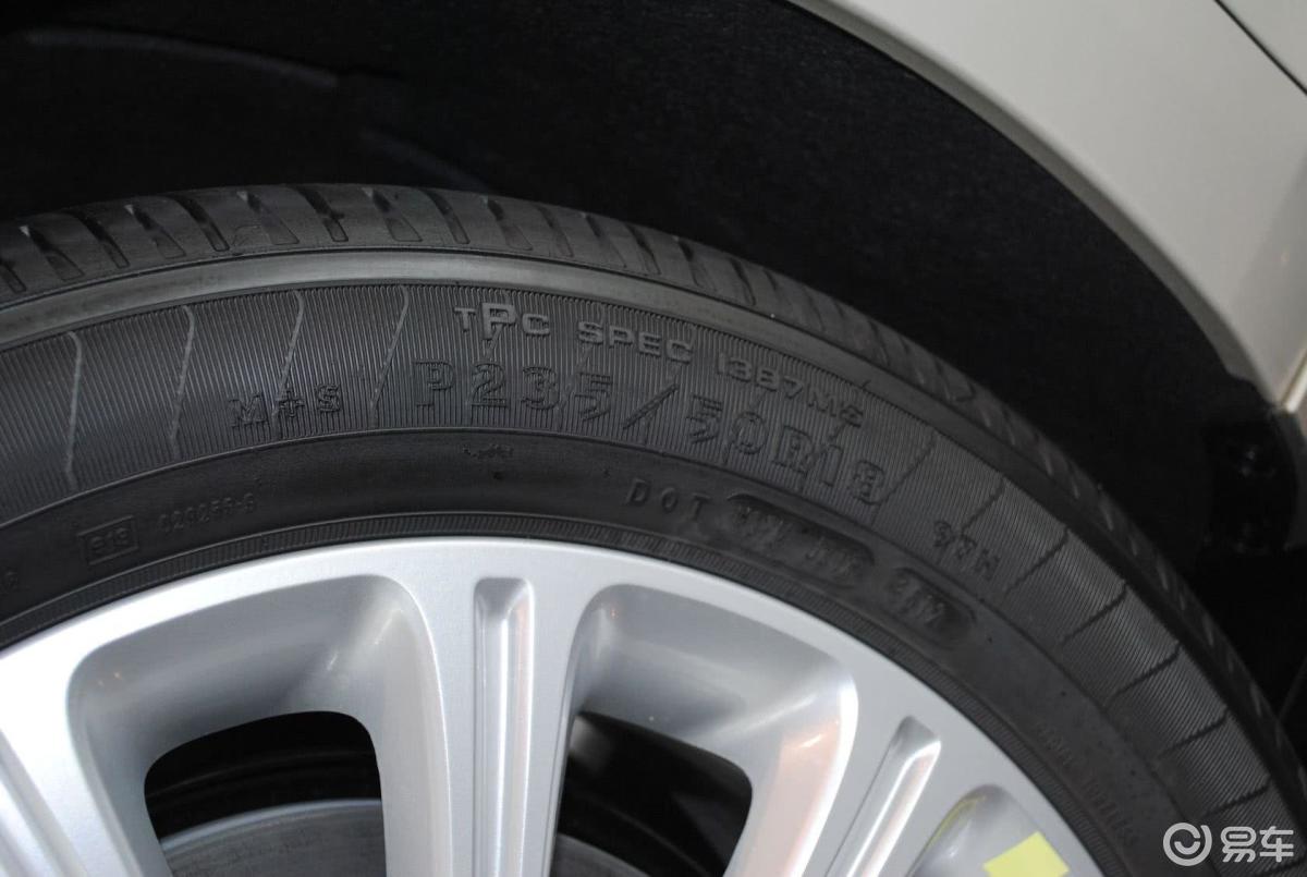 【凯迪拉克xts2013款28t 豪华型轮胎规格汽车图片-汽车图片大全】