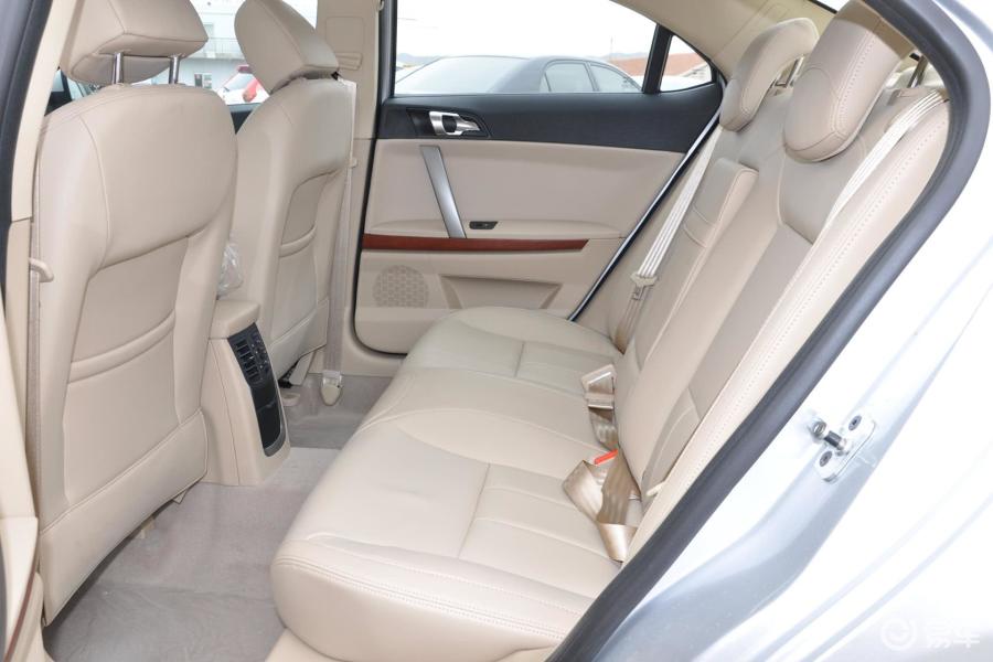 【荣威5502012款s 1.