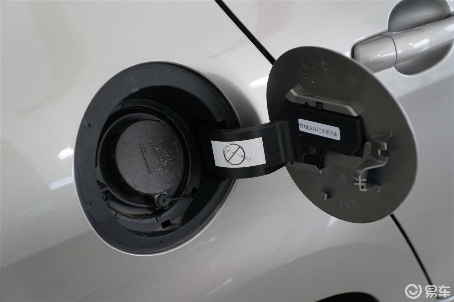 【标致4082013款2.