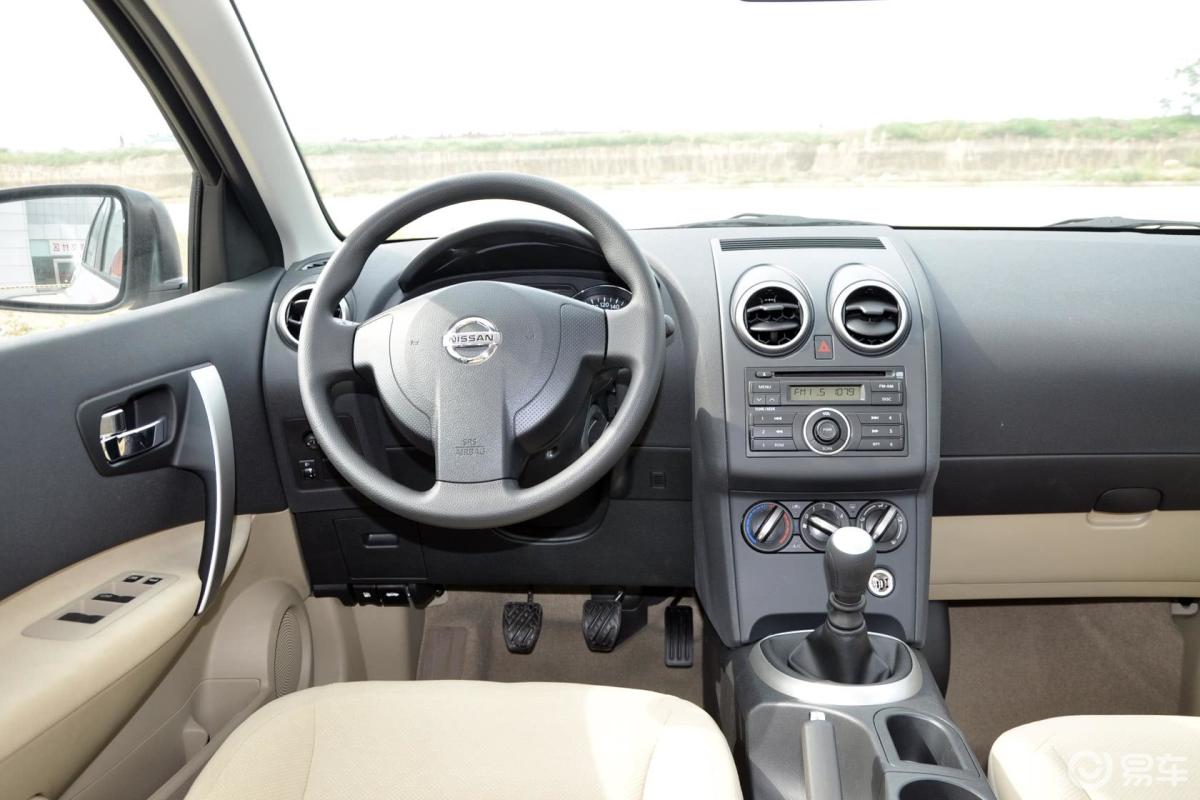 【逍客2012款2.0 xl 火 mt 2wd内饰汽车图片-汽车图片大全】-易车