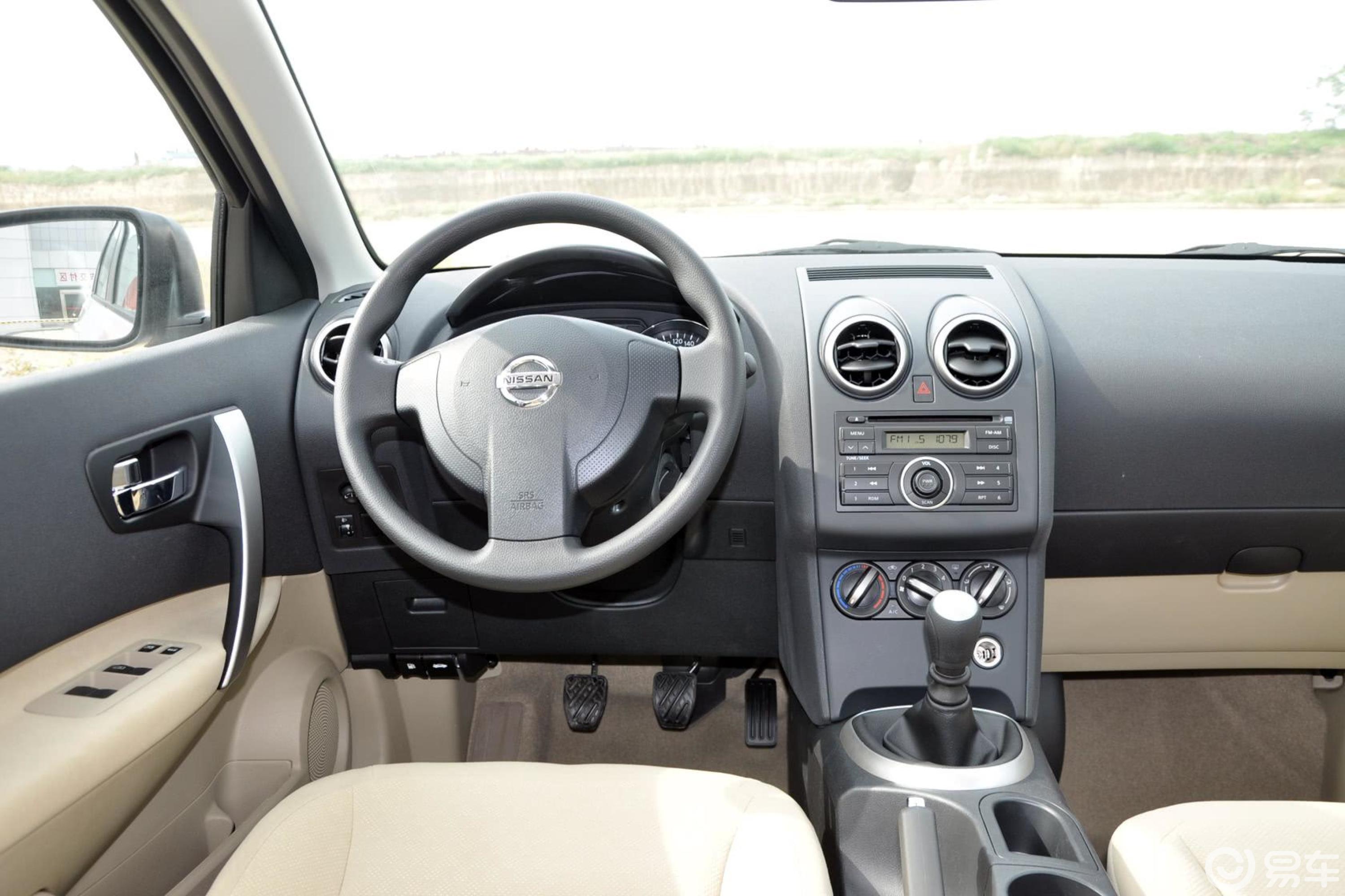 【逍客2012款2.0 xl 火 mt 2wd内饰汽车图片-汽车图片大全】-易车