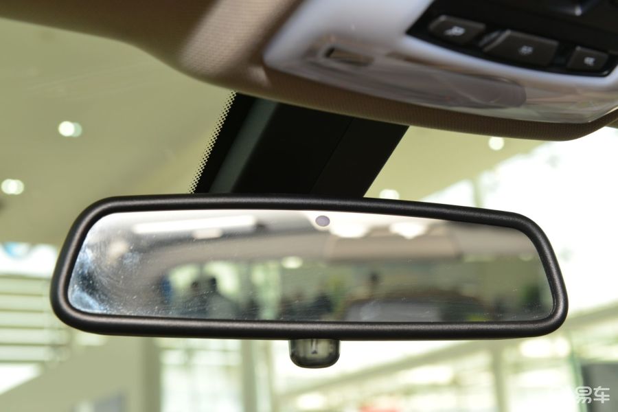 宝马3系 内后视镜图