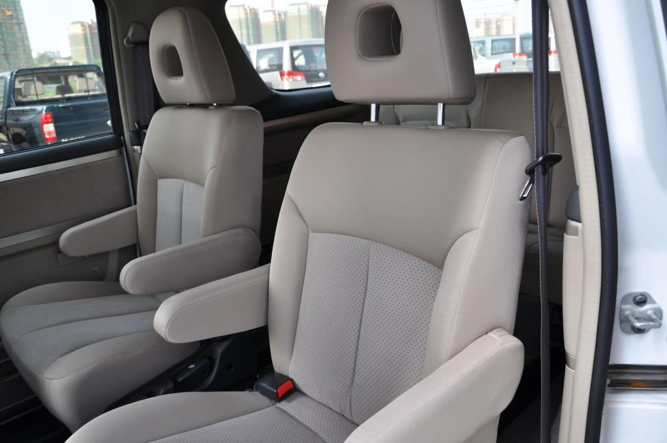 御轩2.0l 标准型后排座椅