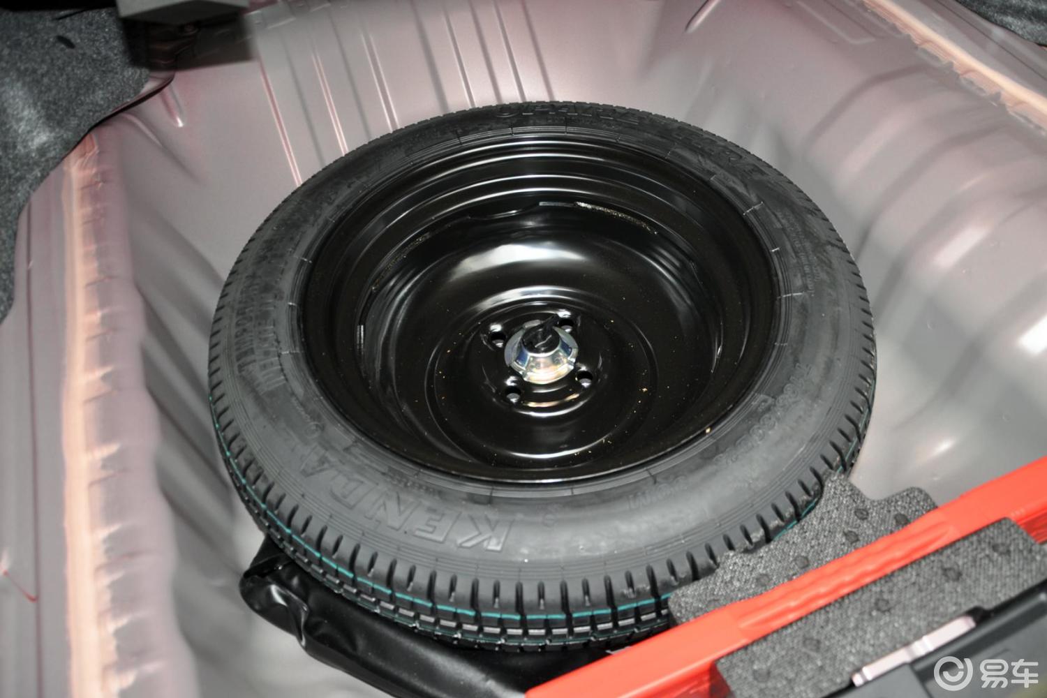 5l 手动 舒适版备胎汽车图片-汽车图片大全】-易车