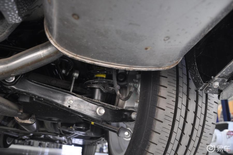 【锐志2010款2.5s 风尚菁华版后悬挂汽车图片-汽车图片大全】-易车网