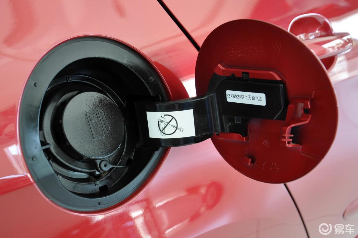 【标致4082013款1.