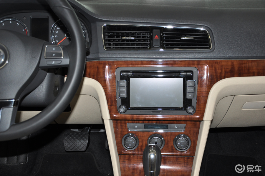 【朗逸2012款1.4tsi dsg 豪华版汽车图片-汽车图片大全】-易车网