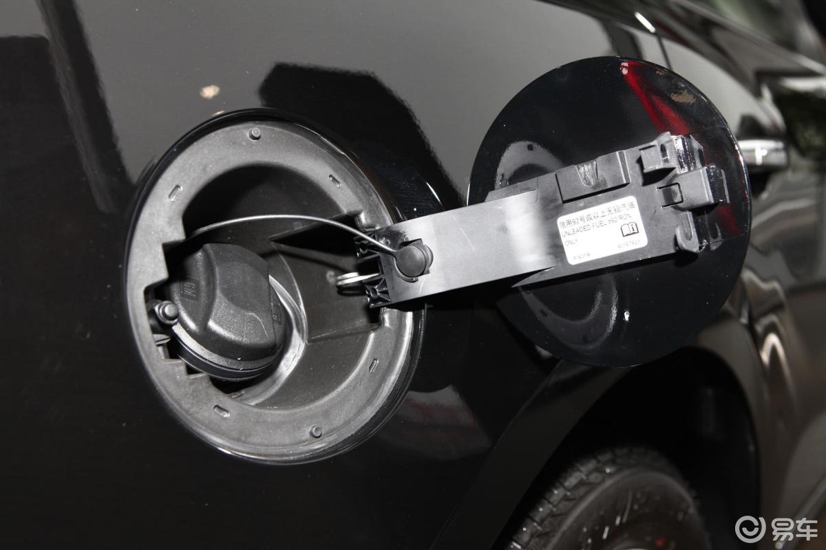 【君越2013款2.4l 精英舒适型油箱盖汽车图片-汽车图片大全】-易车