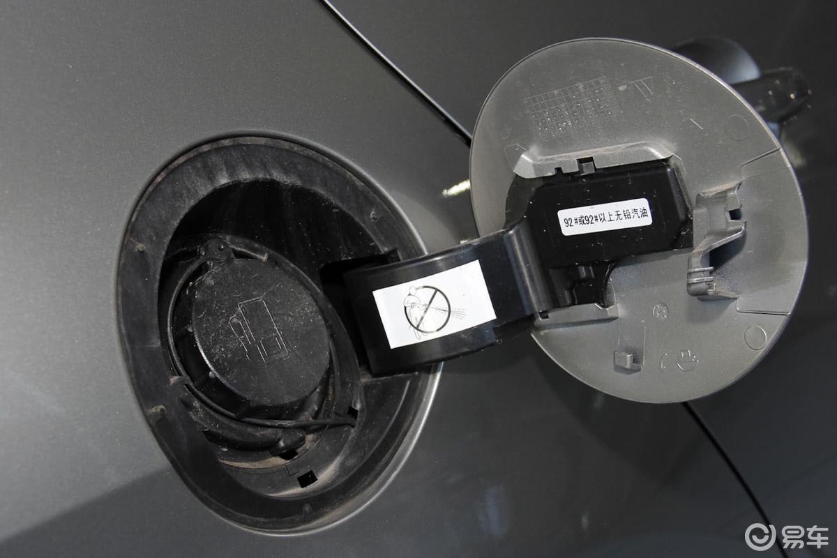 【标致4082013款1.