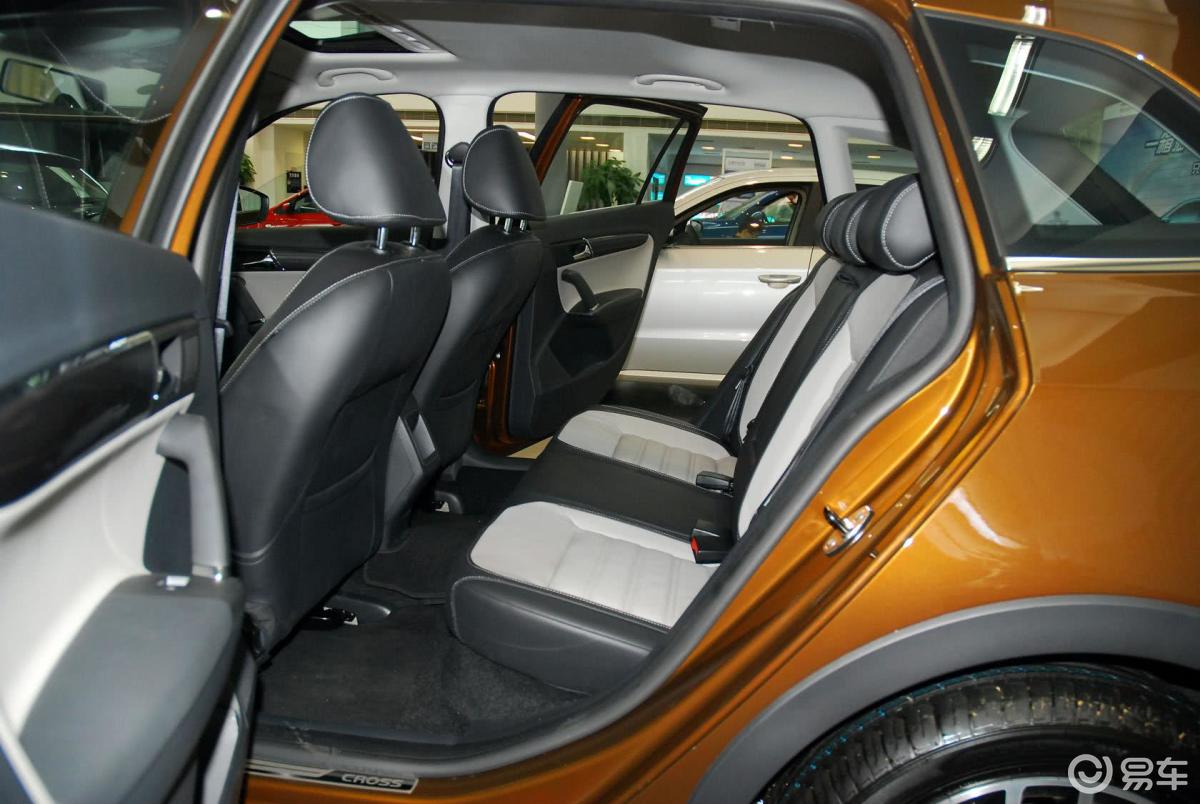 【朗境2014款1.4t 双离合后排空间体验汽车图片-汽车图片大全】-易车