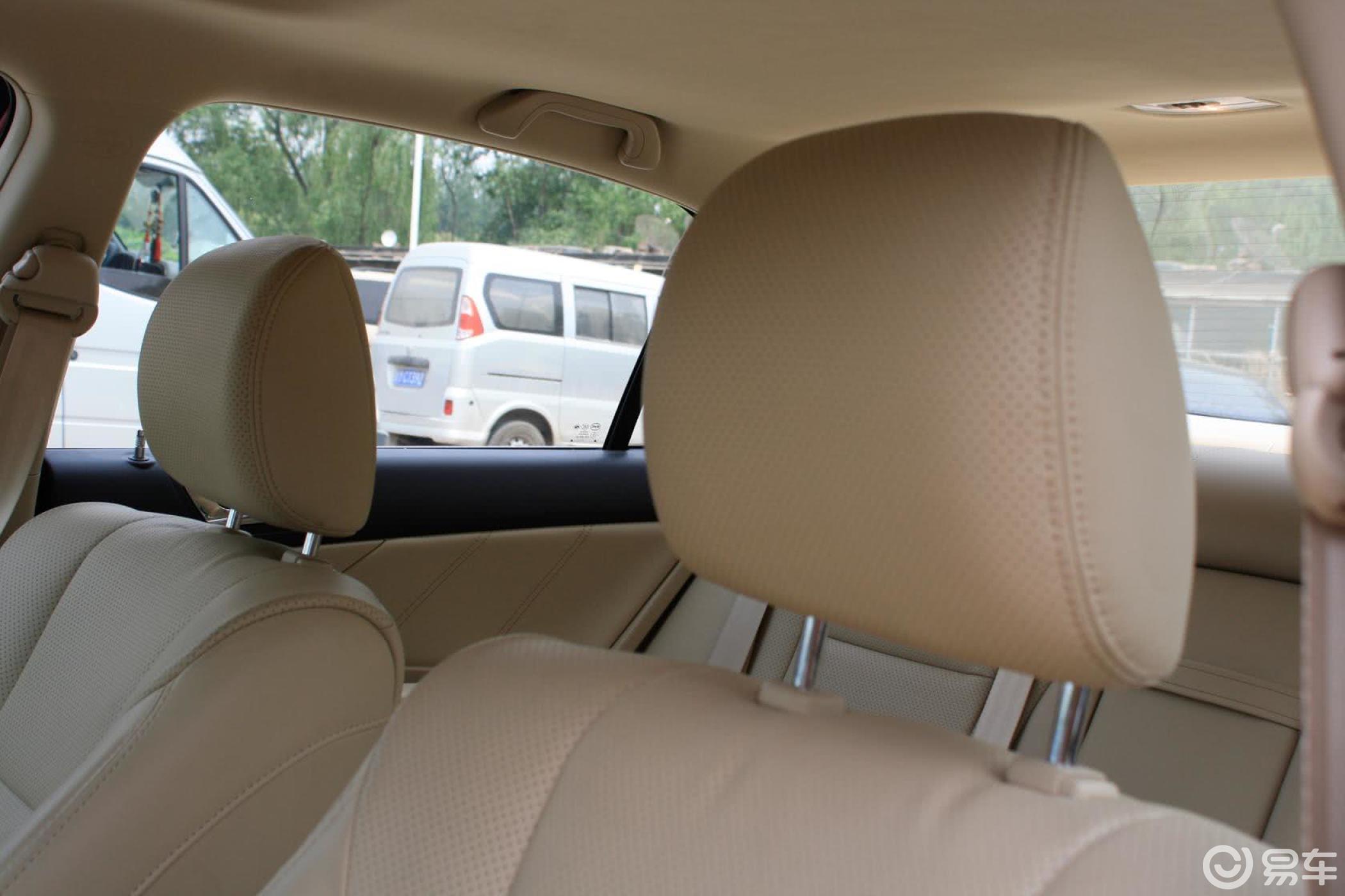 【比亚迪g62013款2.0l 手动 尊贵型空间汽车图片-汽车图片大全】-易车