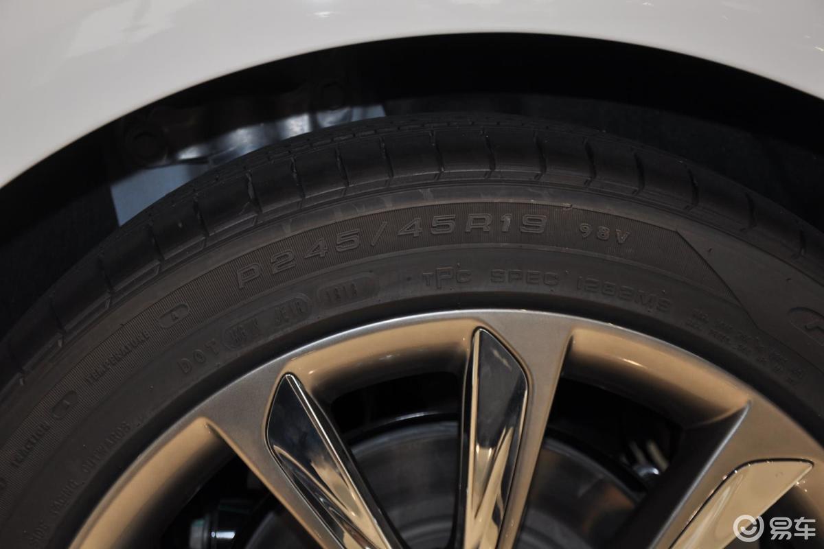 【凯迪拉克xts2013款36s 铂金版轮胎规格汽车图片-汽车图片大全】