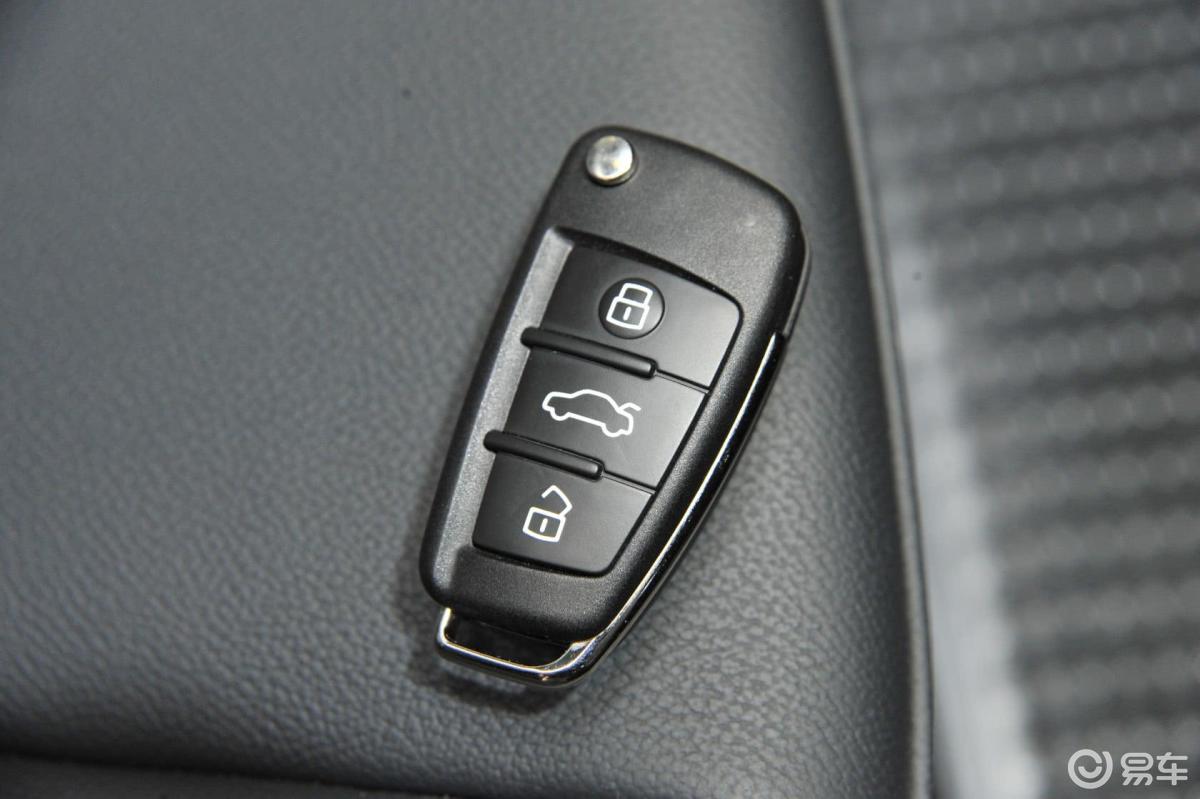 【奥迪a12013款sportback 30tfsi ego钥匙汽车图片-汽车图片大全】