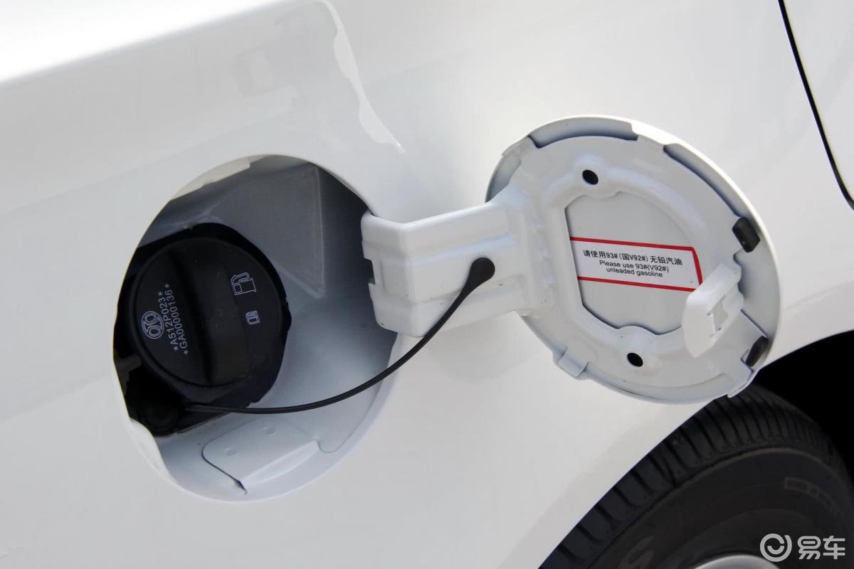 【绅宝d502014款1.5l cvt 豪华版油箱盖汽车图片-汽车图片大全】-易车