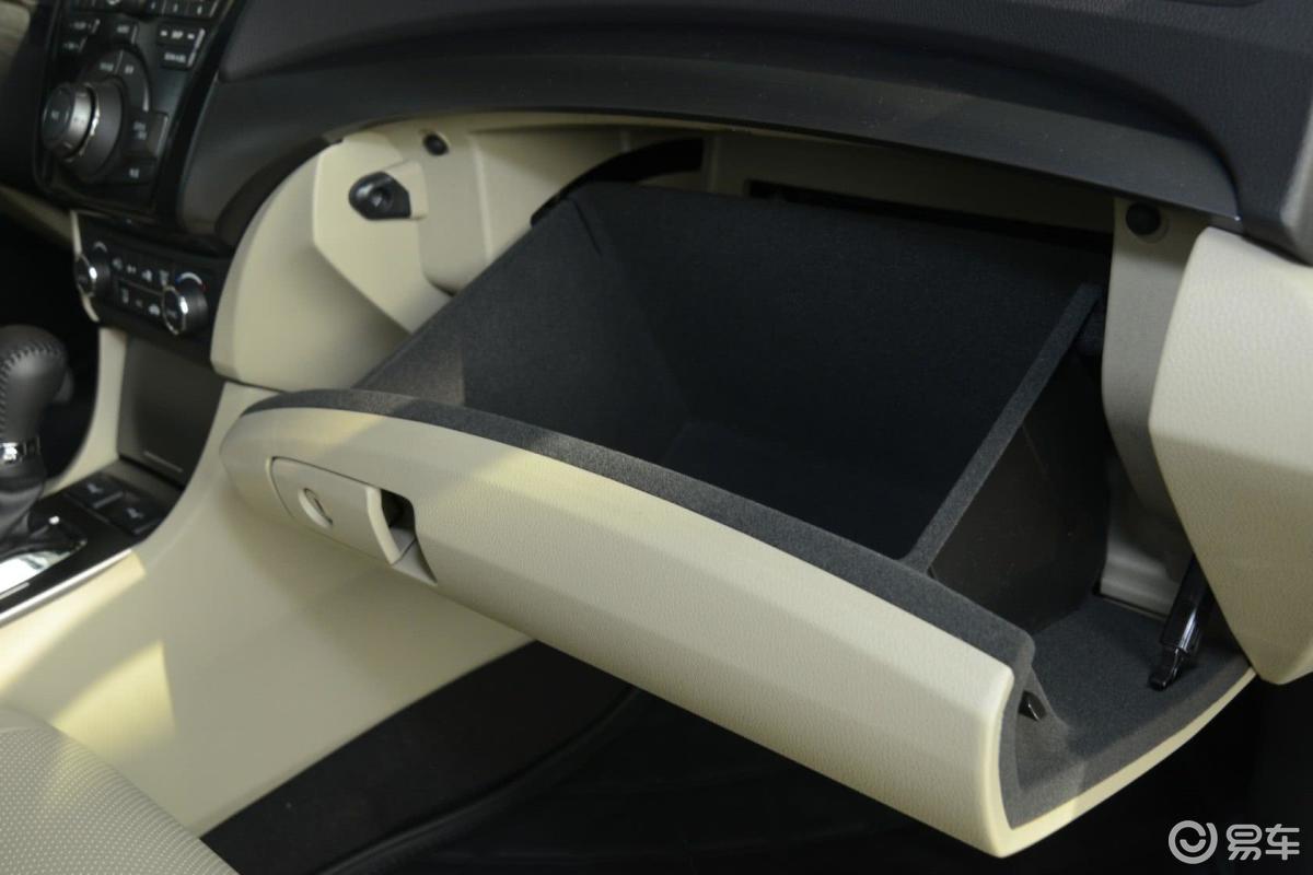 0l 精锐版手套箱汽车图片-汽车图片大全】-易车