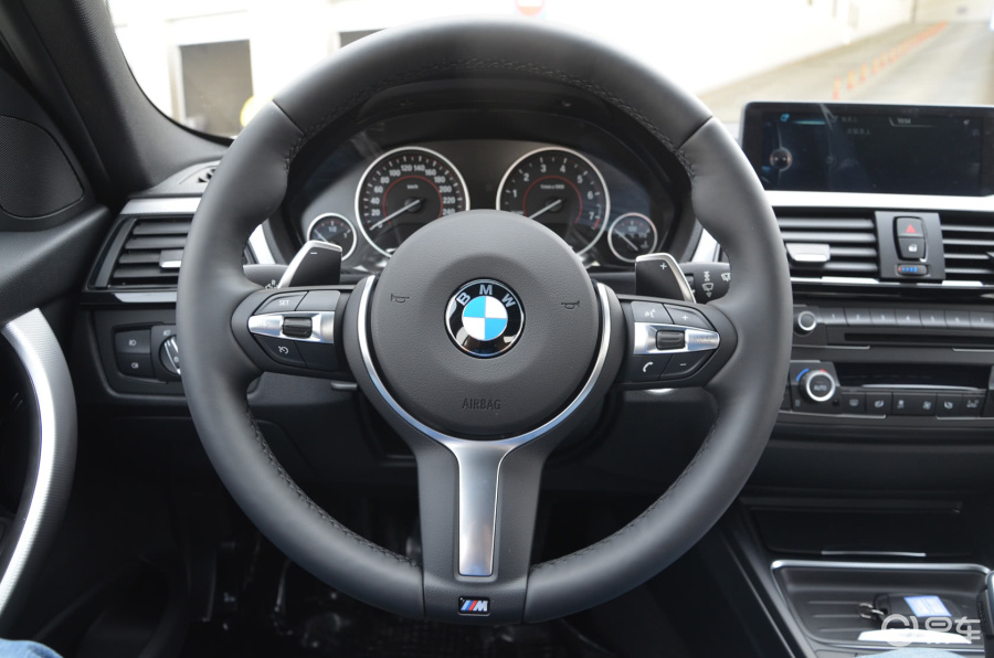 【宝马3系2014款328i m运动型方向盘汽车图片-汽车图片大全】-易车
