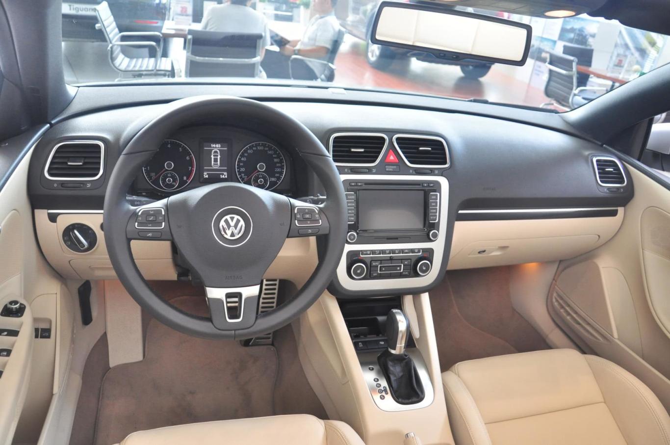大众eos2.0 tfsi 自动内饰全景正拍