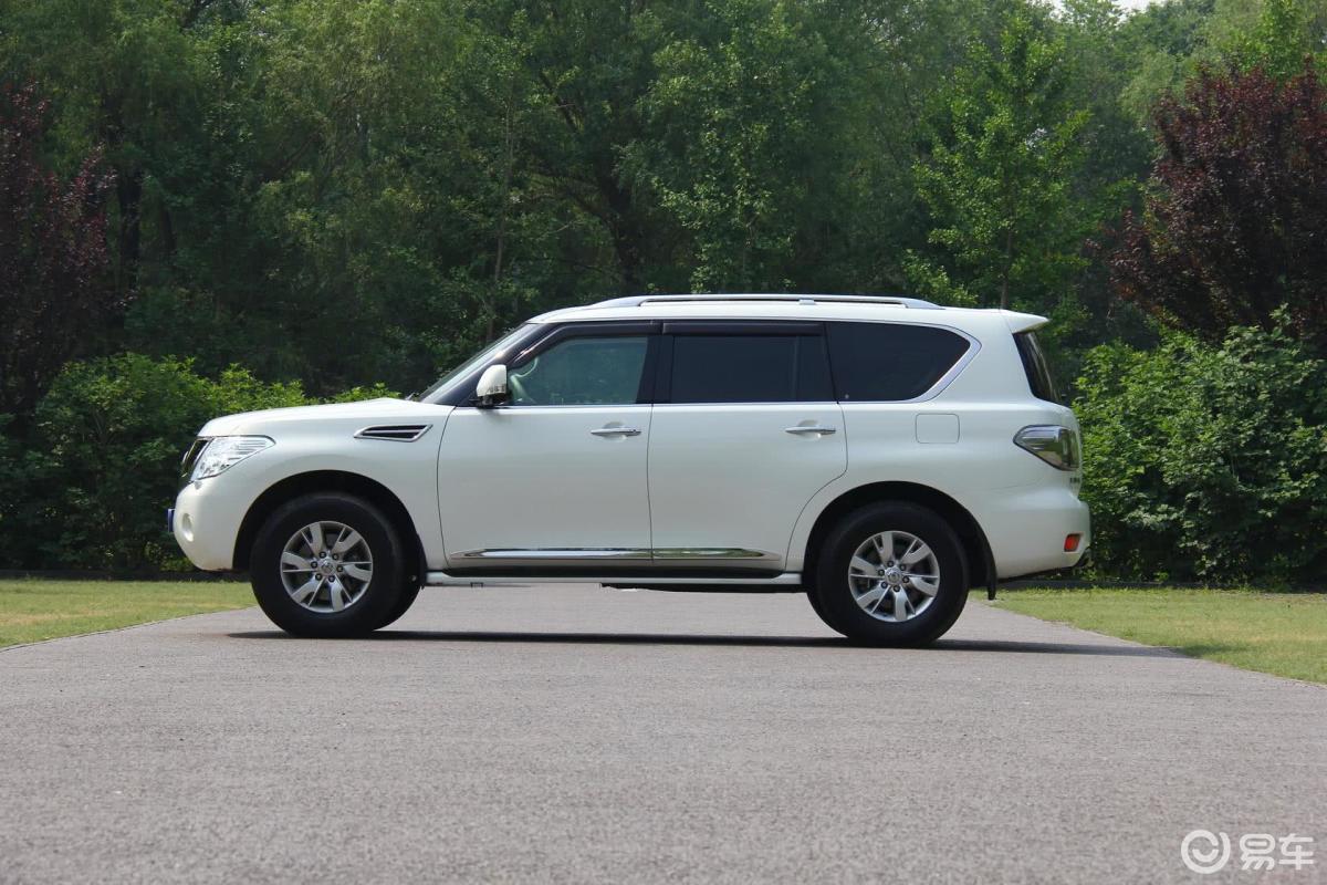 5.6l 自动 四驱 le