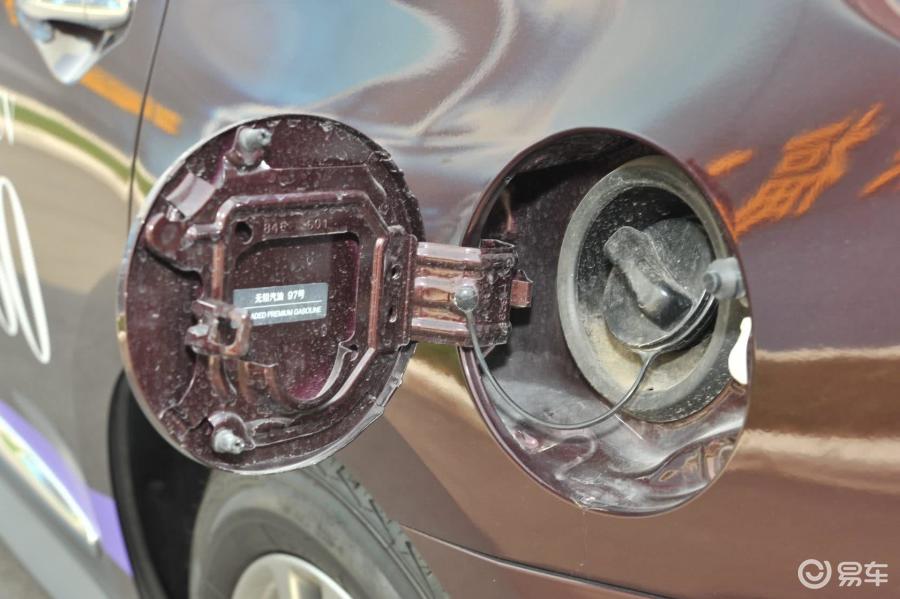 【英菲尼迪qx602013款35 全能版油箱盖汽车图片-汽车图片大全】-易车