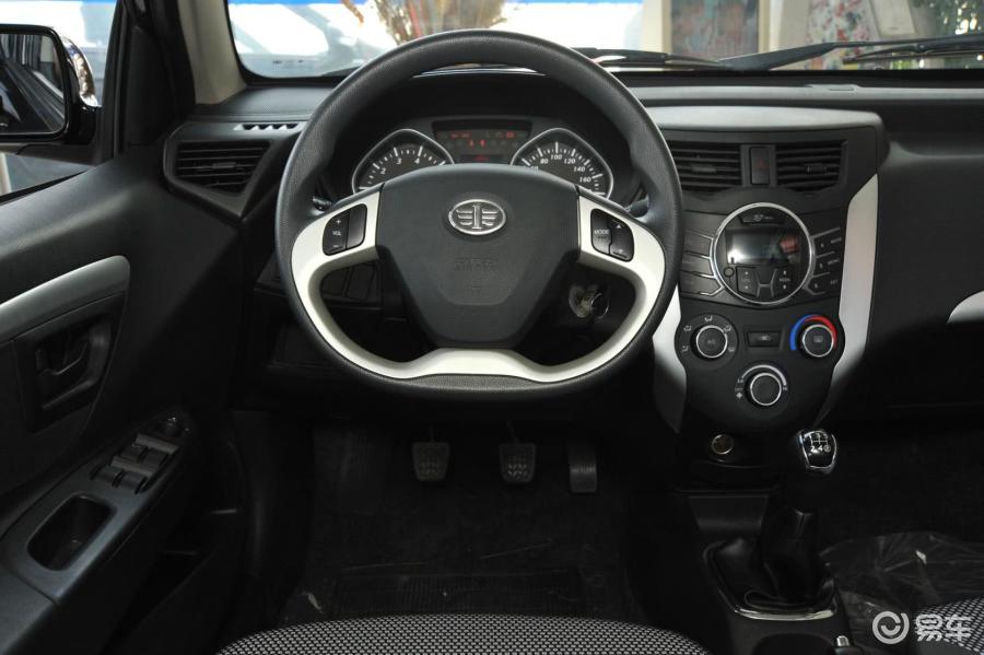 【夏利n72013款1.3l 手动 尊贵型内饰汽车图片-汽车图片大全】-易车