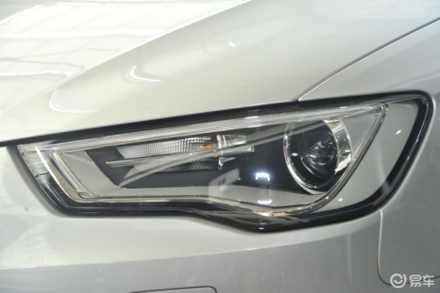 奥迪a3 大灯图